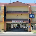 Starlight Inn, Valley Blvd - Downtown La