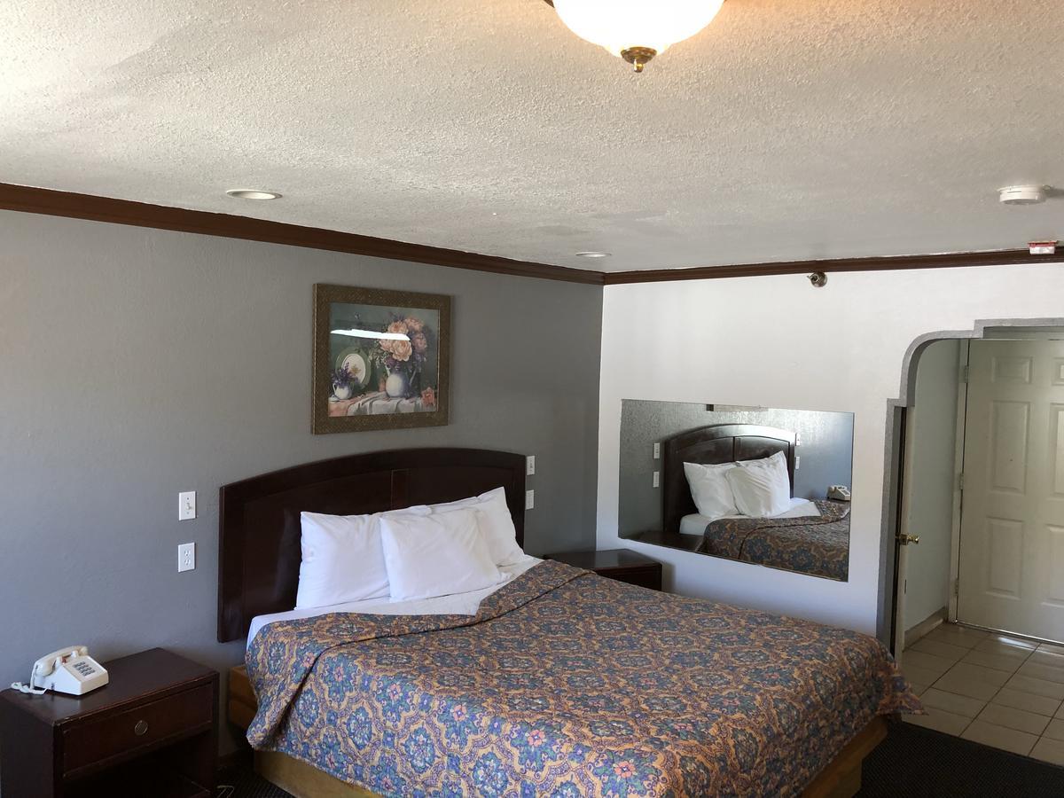 Motel Starlight Valley Boulevard 2*